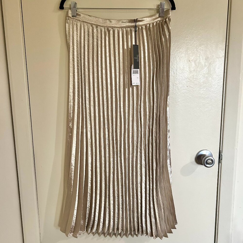 NWT T Tahari Gold Pleated Midi Skirt